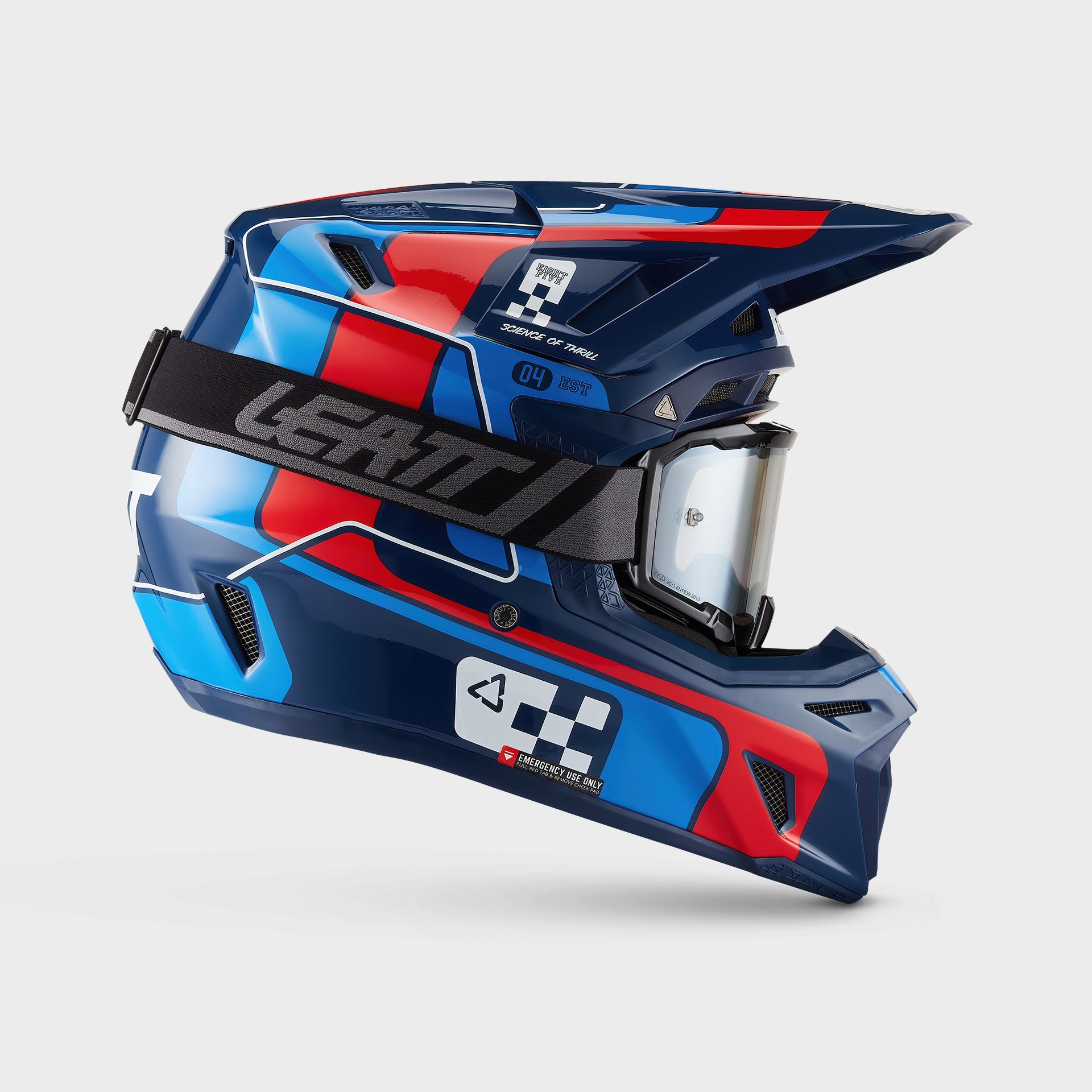 Moto 8.5 Helmet Kit