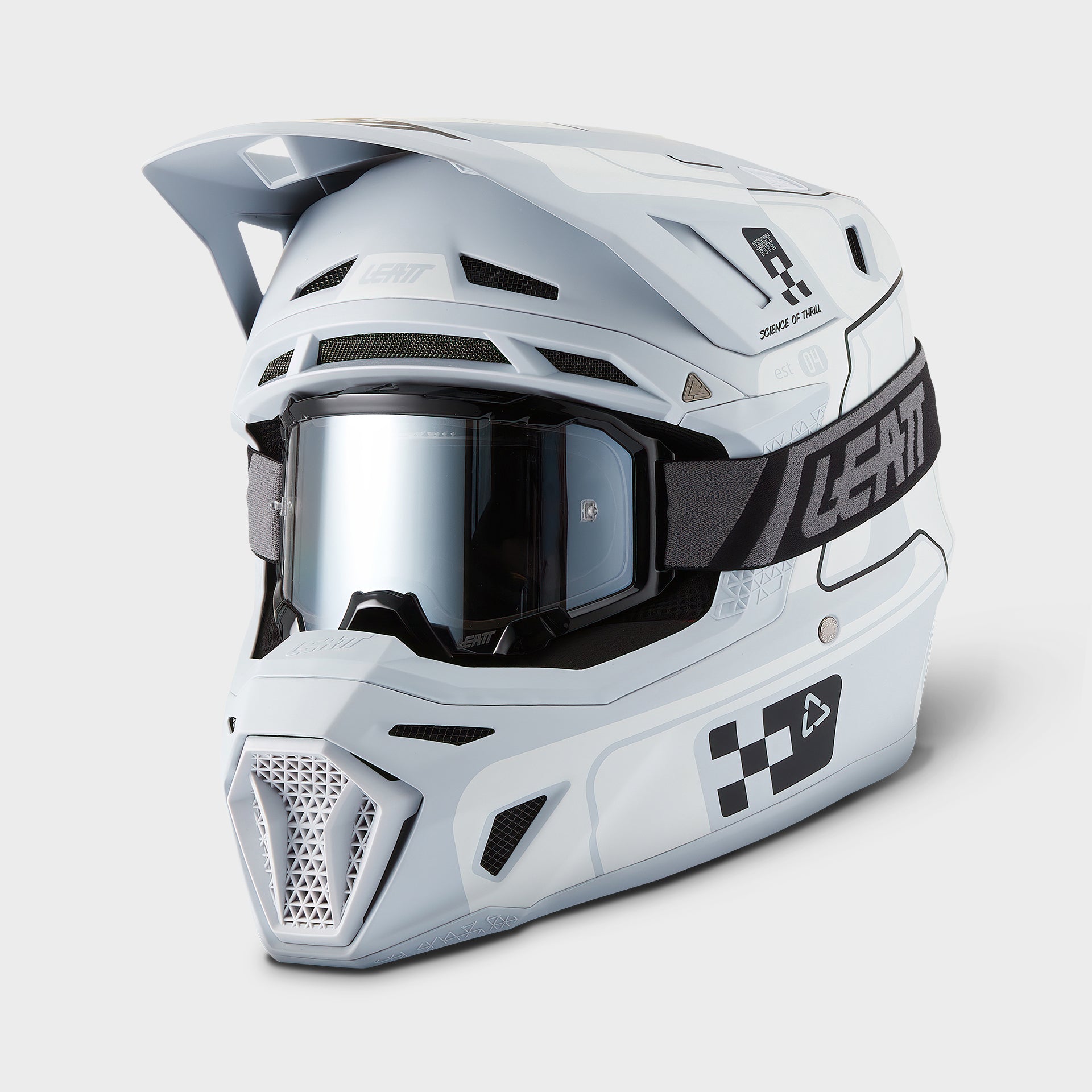 Moto 8.5 Helmet Kit