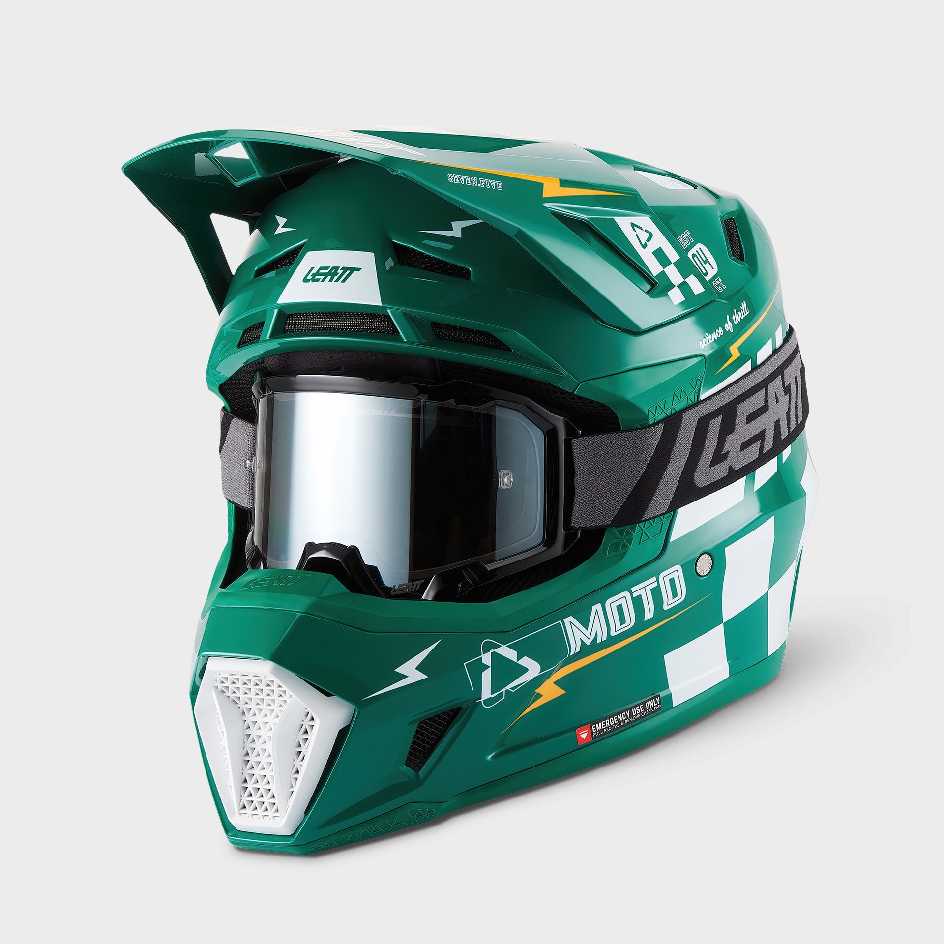Moto 7.5 Helmet Kit