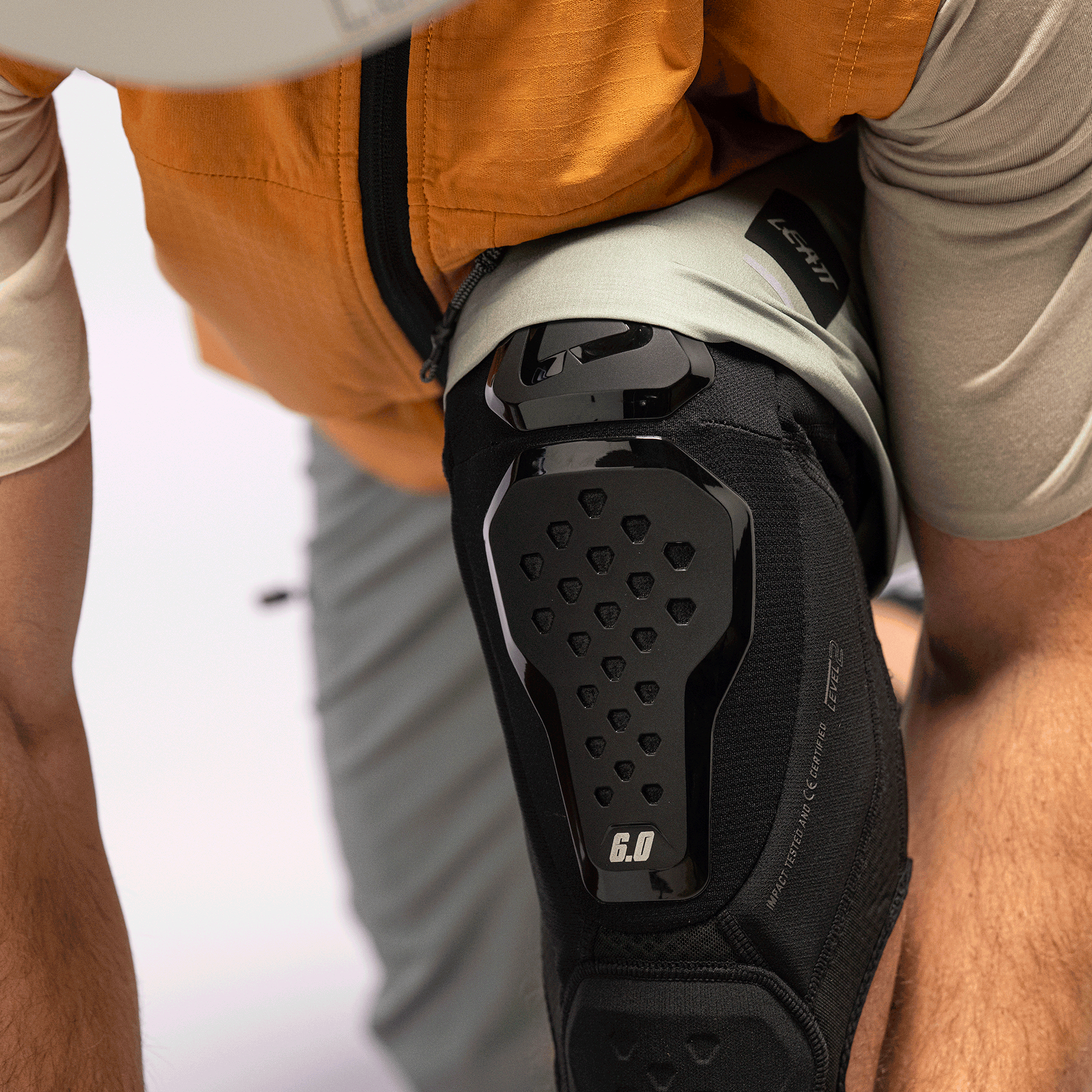 Knee Guard 6.0 Evo EXT - Leatt USA
