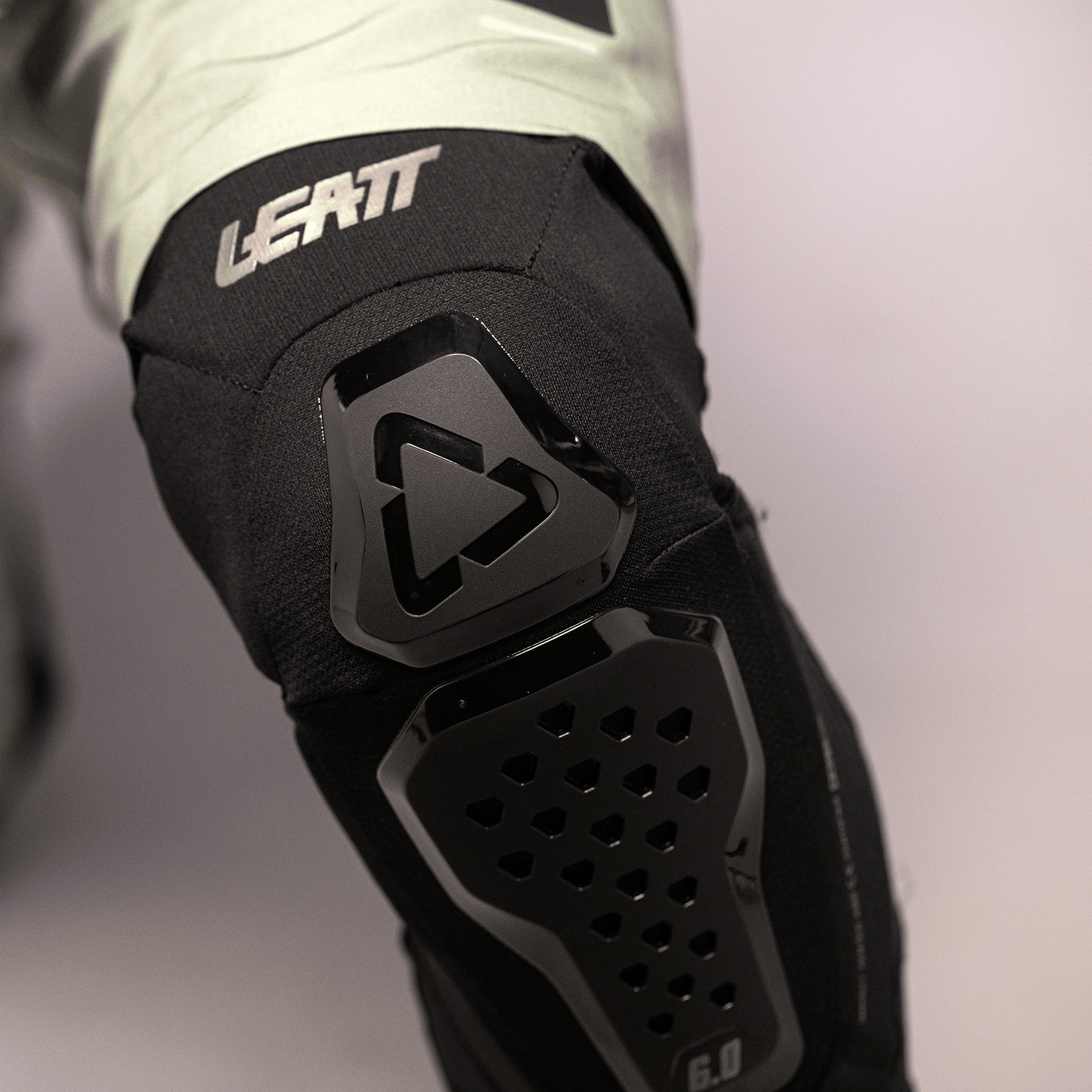 Knee Guard 6.0 Evo - Leatt USA