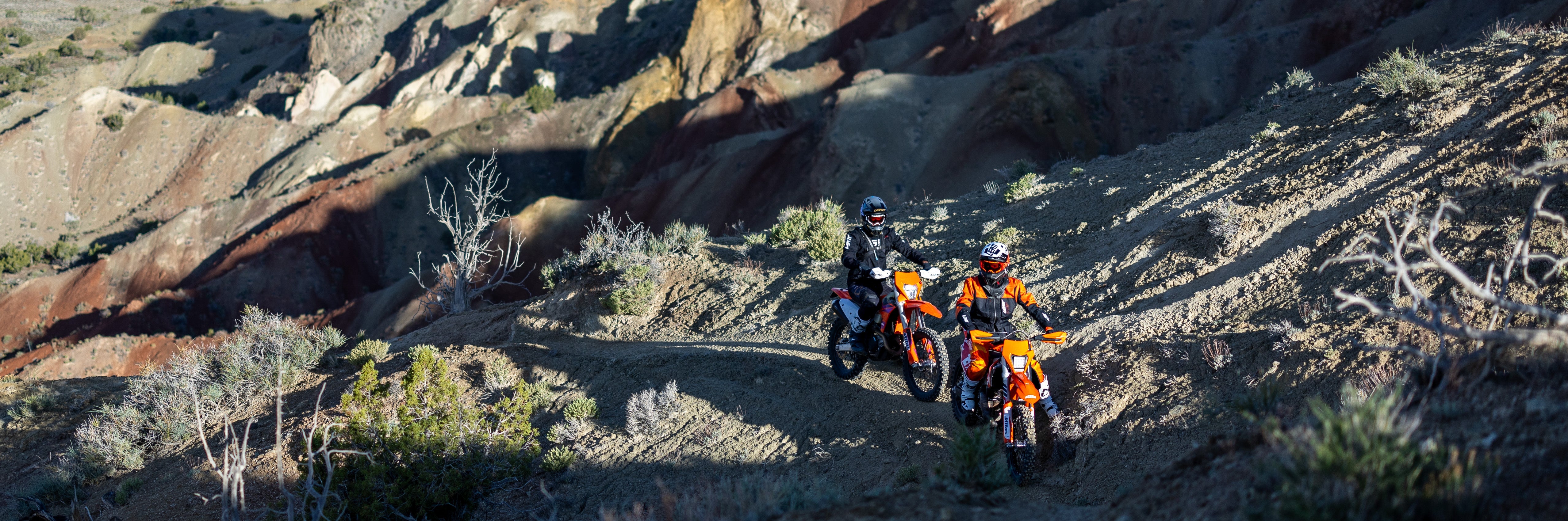 Moto Jackets & Vests