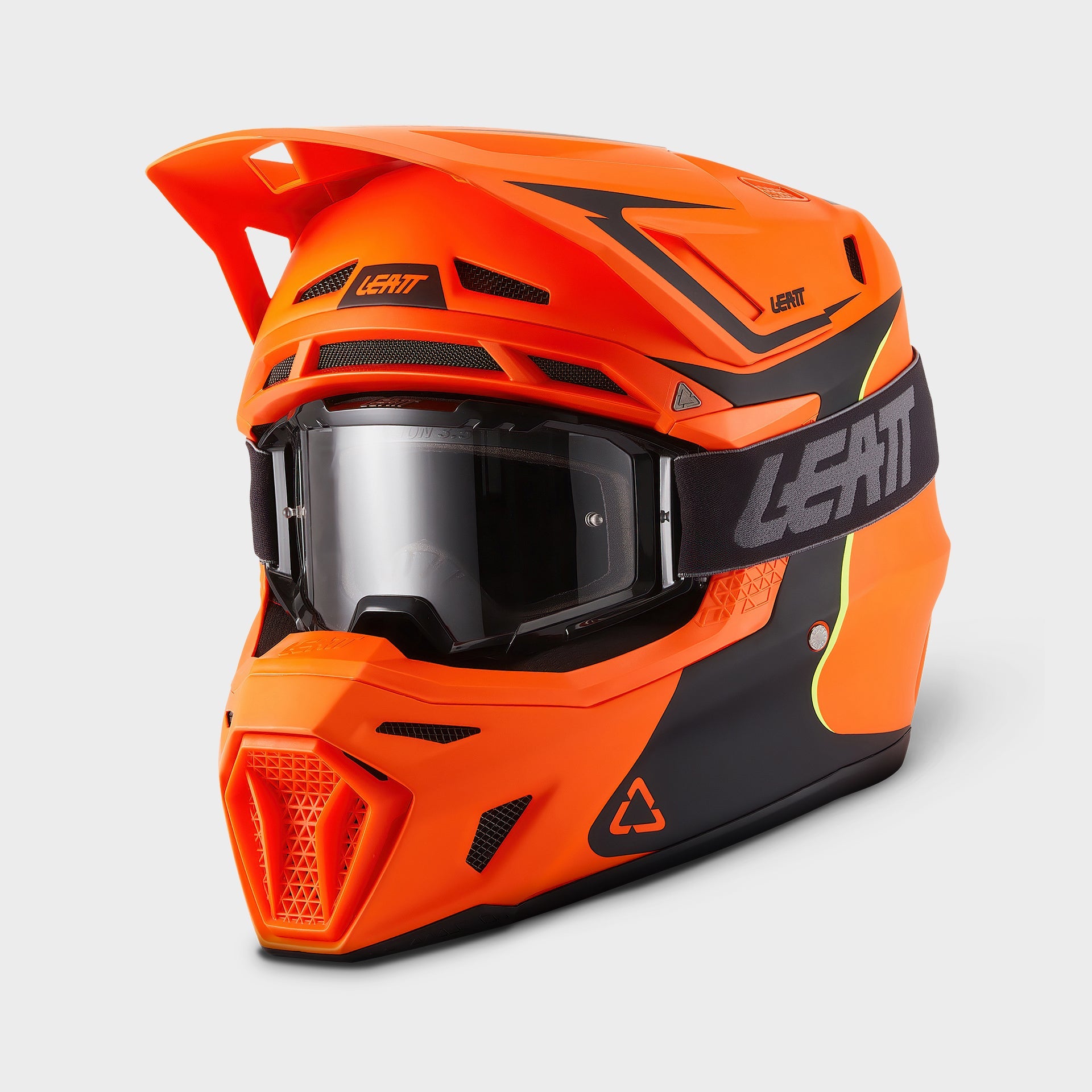 Moto 8.5 Helmet Kit