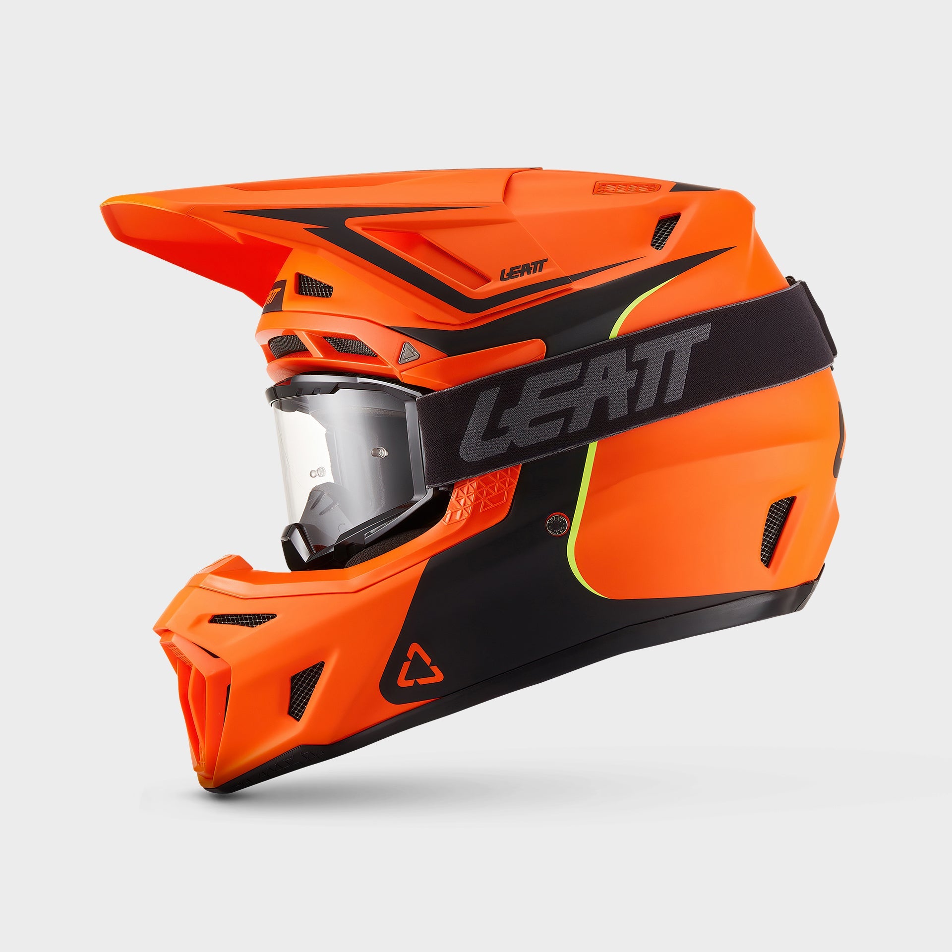 Moto 8.5 Helmet Kit
