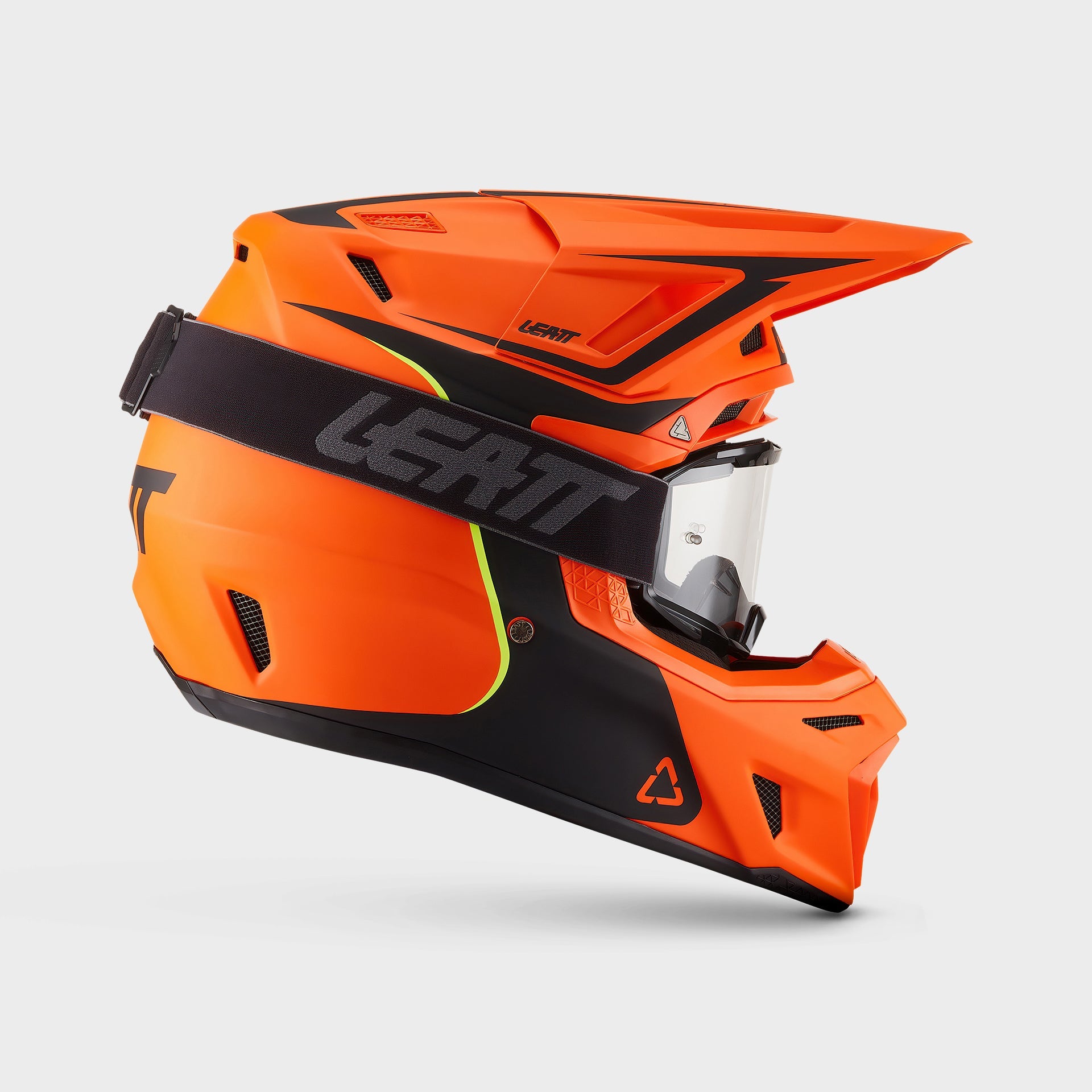 Moto 8.5 Helmet Kit