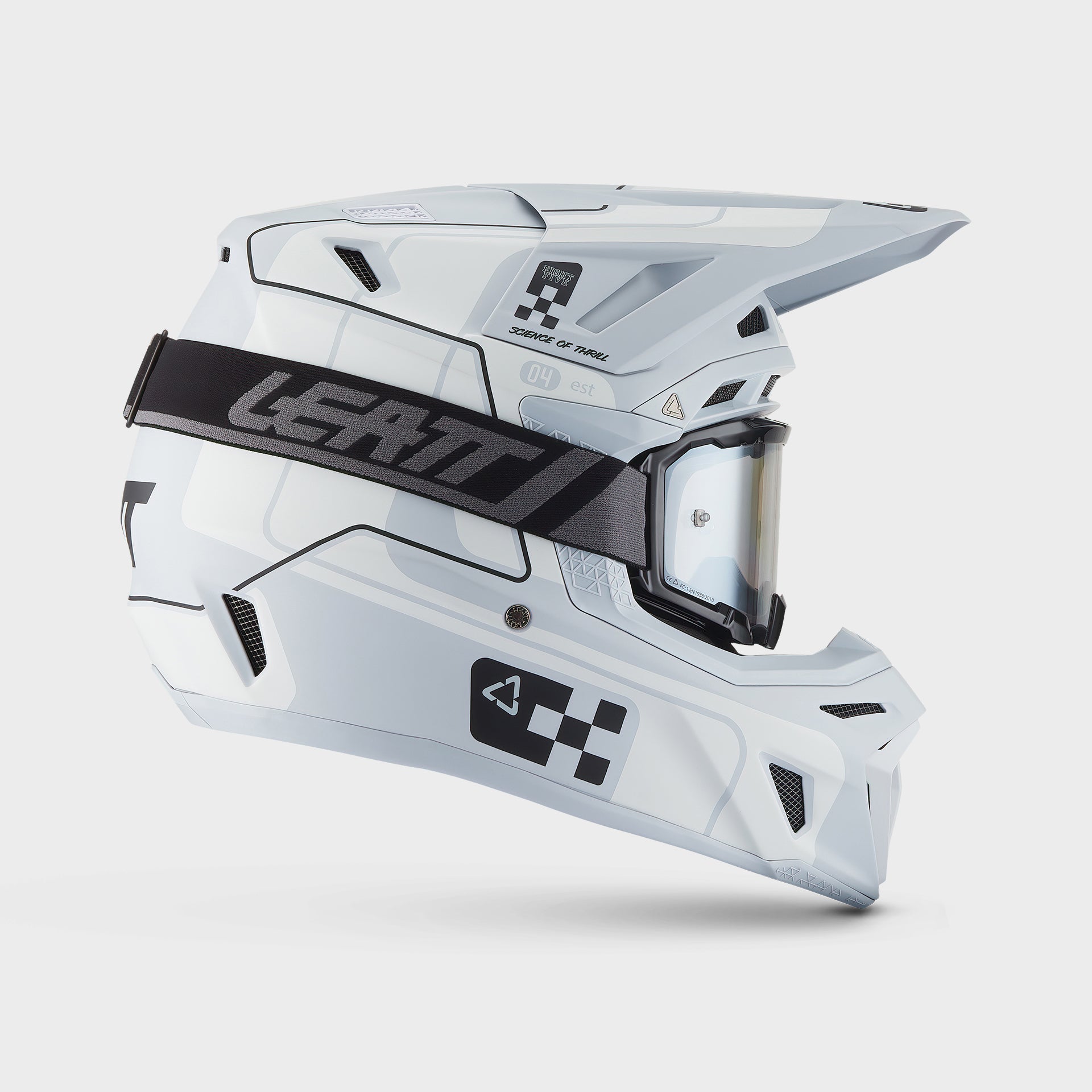 Moto 8.5 Helmet Kit