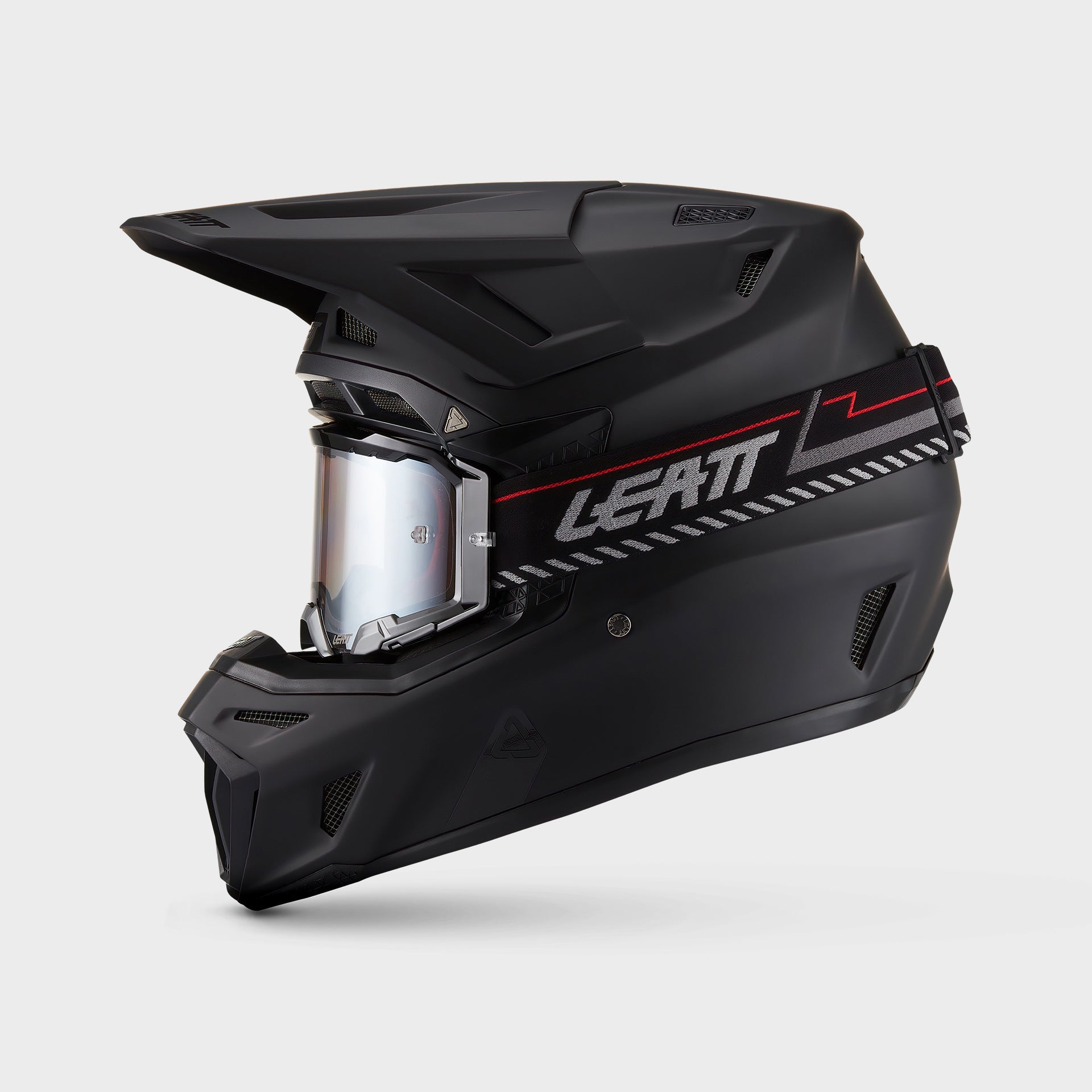 Moto 8.5 Helmet Kit