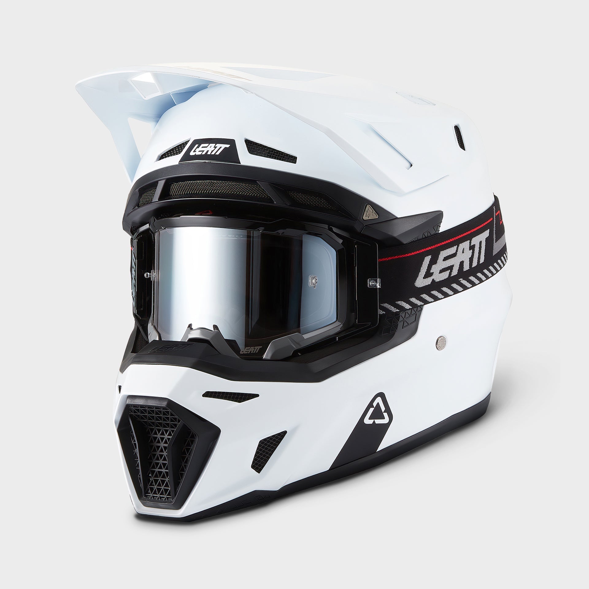 Moto 8.5 Helmet Kit