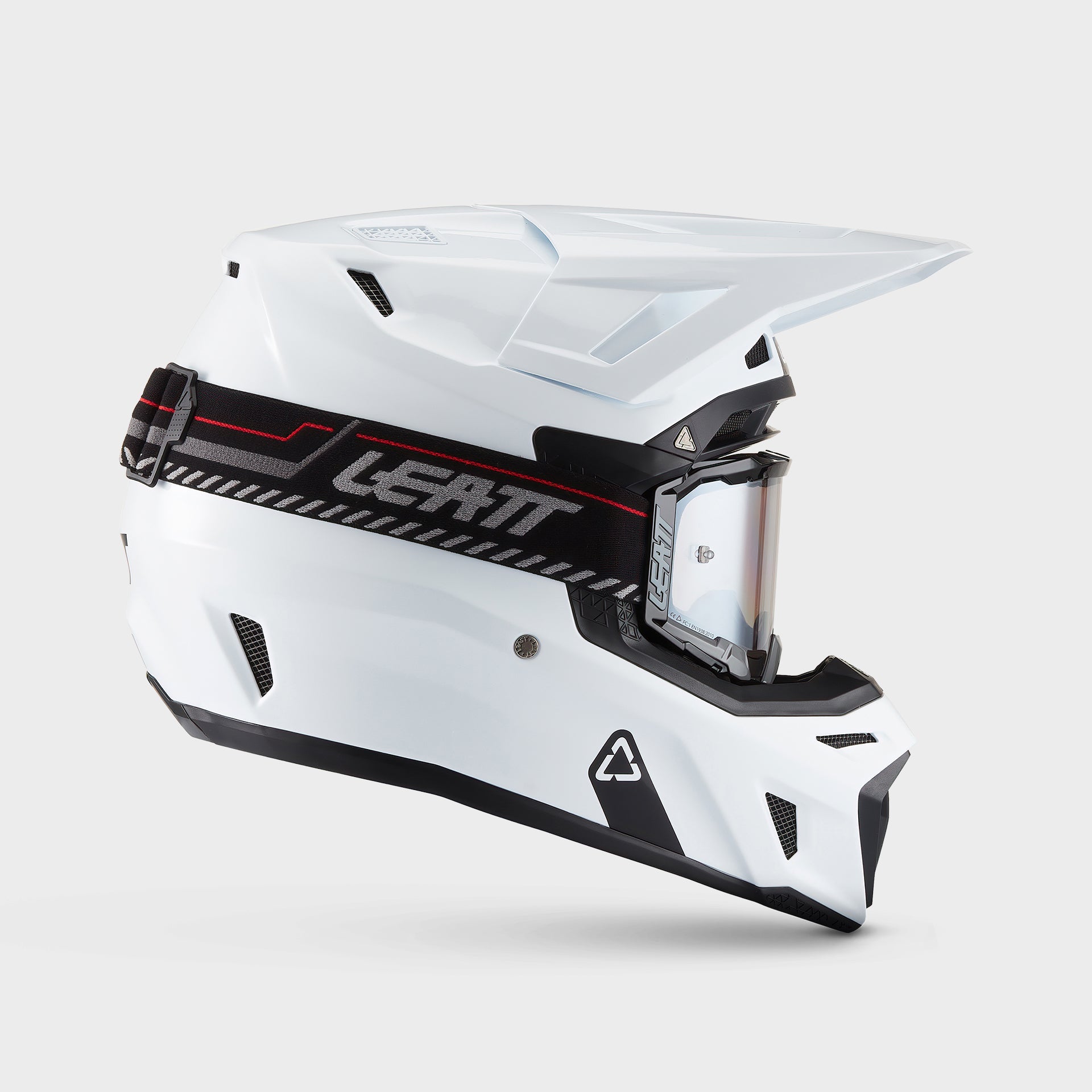 Moto 8.5 Helmet Kit