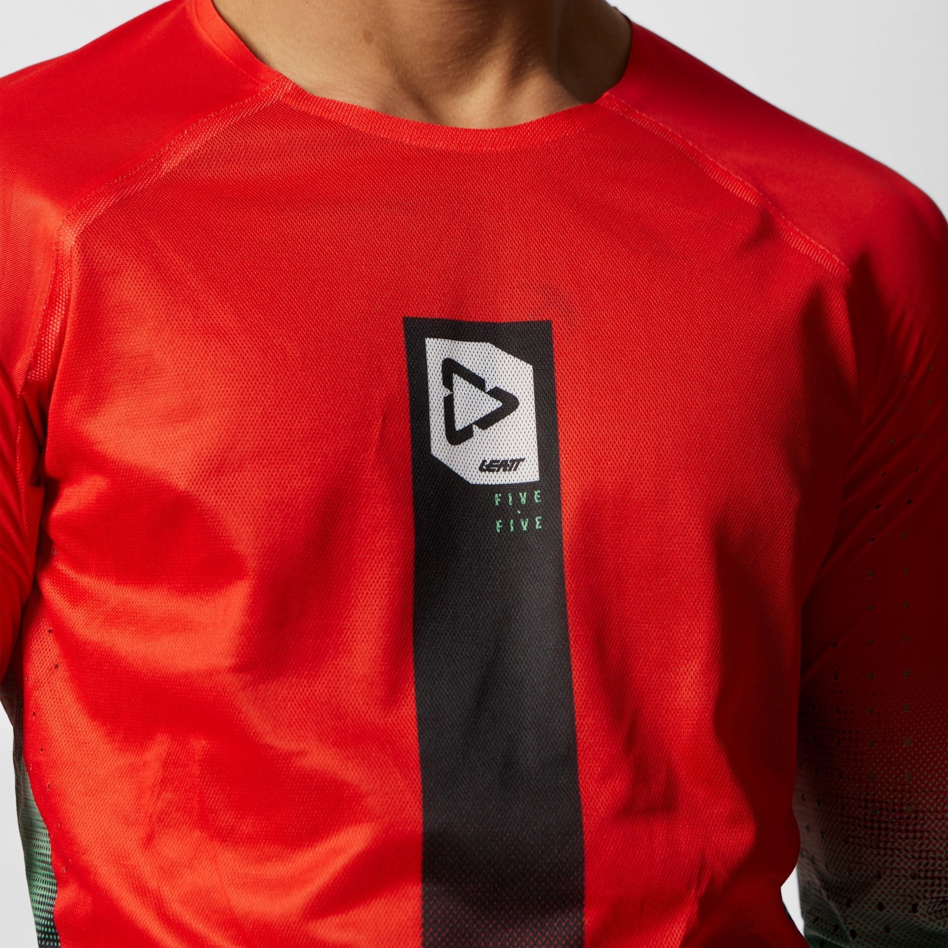 Moto 5.5 UltraWeld Jersey - Leatt USA