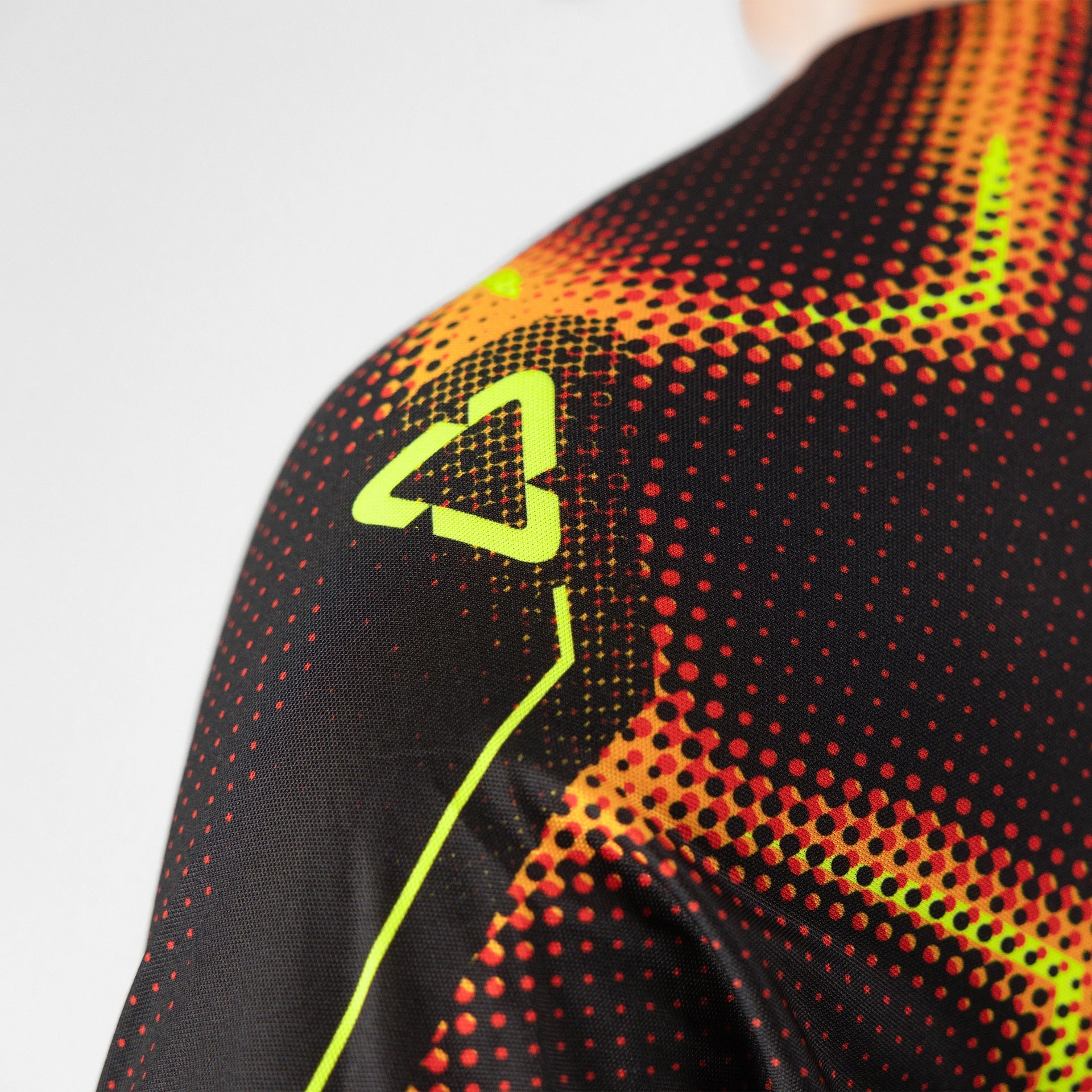 Moto 5.5 UltraWeld Jersey - Leatt USA