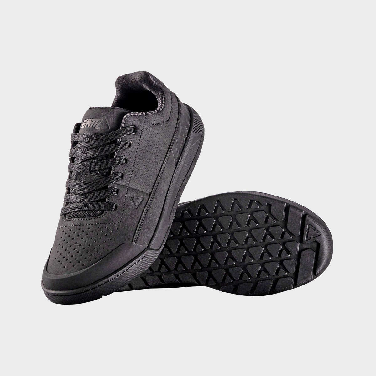 Flat 2.0 Shoes