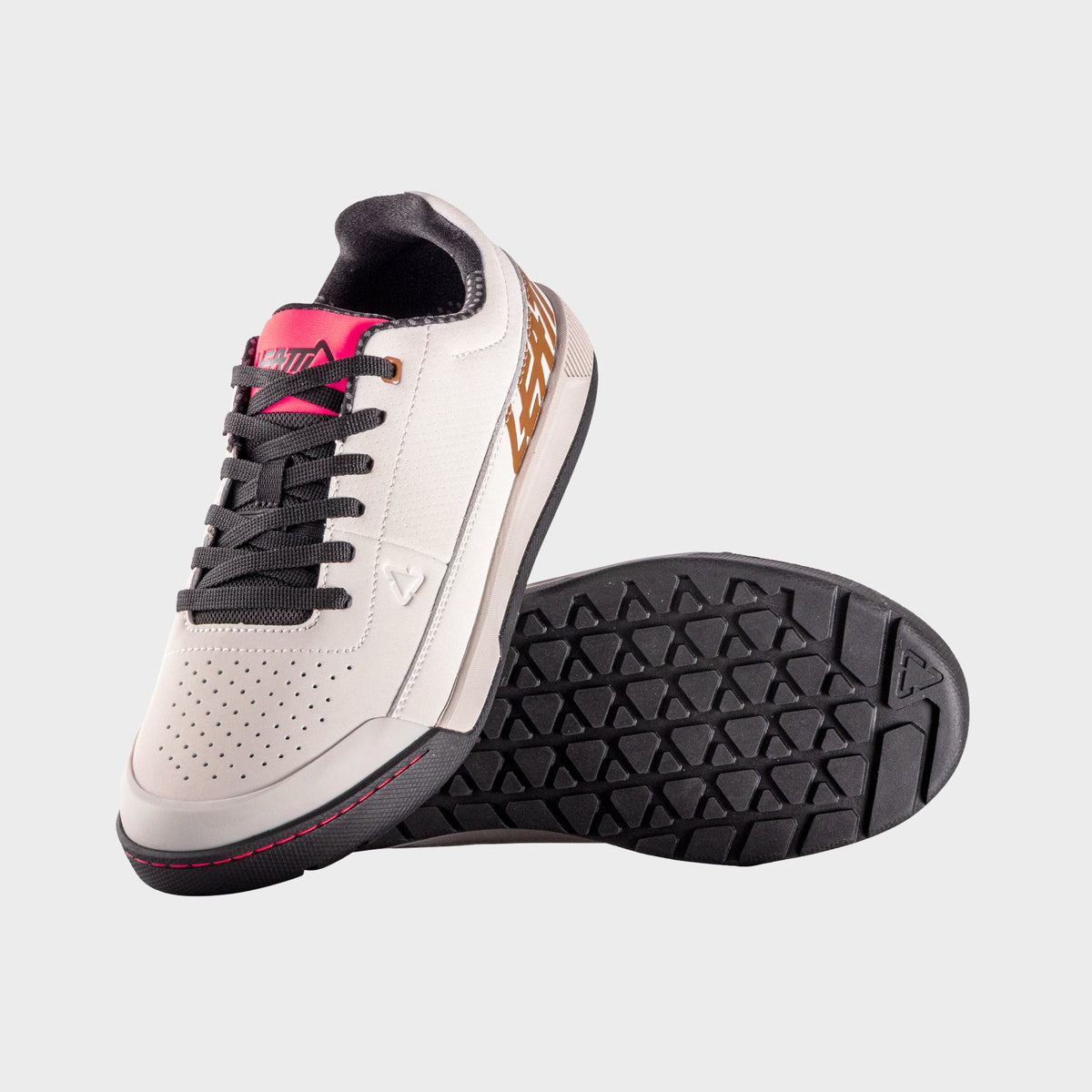 Flat 2.0 Shoes